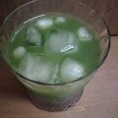 氷も入れてアイスでゴチなりました☆
柚子茶で青汁美味しかったです☆
ごちそうさまでした＾＾/